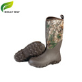 Outdoor Heated Hunting Boots in Winter